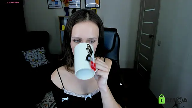 FrancescaCollins online show from 10/13/25, 11:21