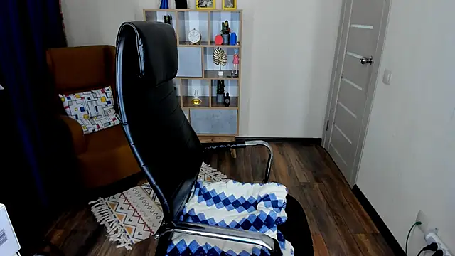 FrancescaCollins online show from 10/16/25, 03:35