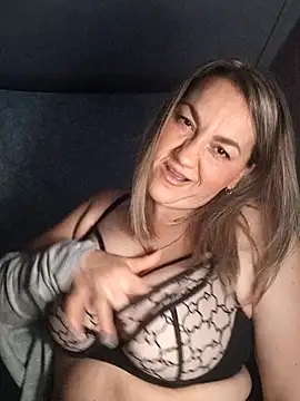 Ant0nina online show from 12/27/24, 10:59