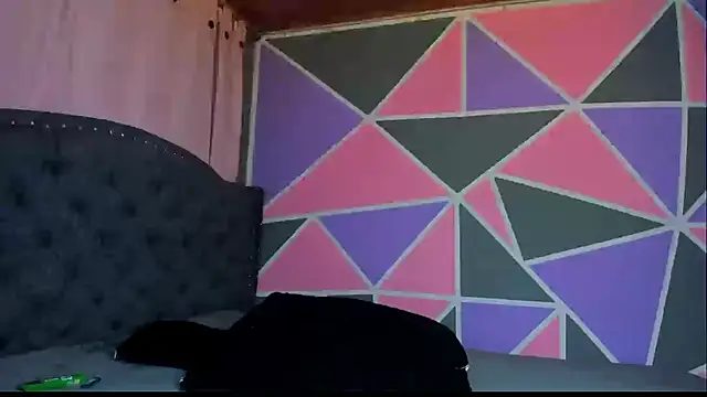 Snapshot of Emmily_Walker chatting on 04/25/26, 06:38 Emmily Walker online show from 04/25/26, 06:38