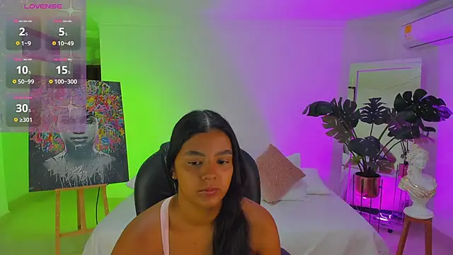 Snapshot of JANYLOVE__ chatting on 04/07/26, 10:48 JANYLOVE online show from 04/07/26, 10:48