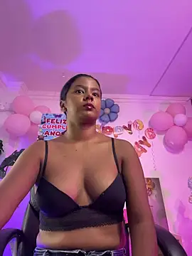 Snapshot of JANYLOVE__ chatting on 06/25/26, 10:53 JANYLOVE online show from 06/25/26, 10:53
