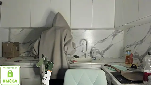 Snapshot of Ayesha_Thebestt chatting on 01/09/26, 10:33 Ayesha Thebestt online show from 01/09/26, 10:33