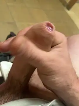 Snapshot of Bolo23693 chatting on 11/18/25, 06:56 Bolo23693 online show from 11/18/25, 06:56