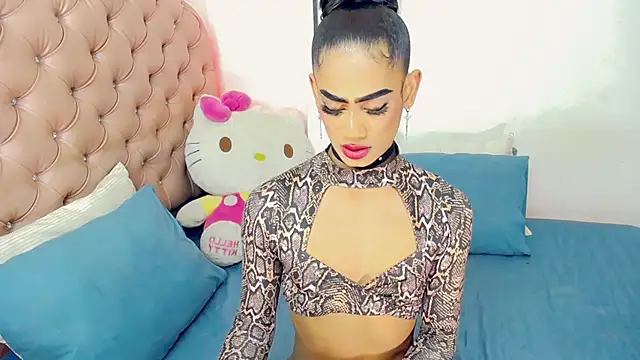 Snapshot of Aslhy_Goddessx chatting on 12/14/24, 08:40 Aslhy Goddessx online show from 12/14/24, 08:40
