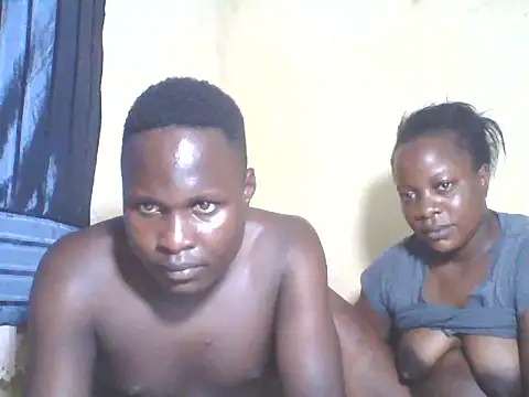 Snapshot of Dark_Queenchocolate chatting on 09/13/25, 09:58 Dark Queenchocolate online show from 09/13/25, 09:58