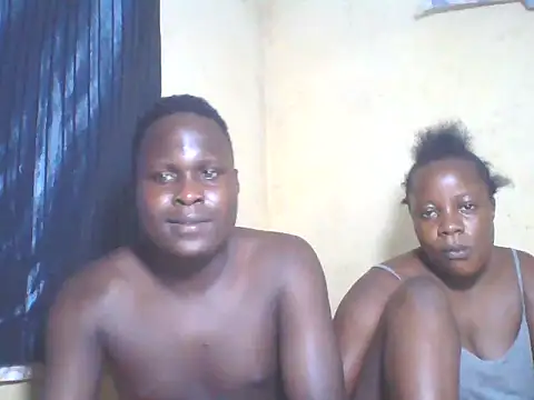 Snapshot of Dark_Queenchocolate chatting on 10/07/25, 08:50 Dark Queenchocolate online show from 10/07/25, 08:50