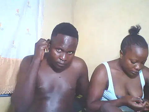 Snapshot of Dark_Queenchocolate chatting on 11/05/25, 12:21 Dark Queenchocolate online show from 11/05/25, 12:21