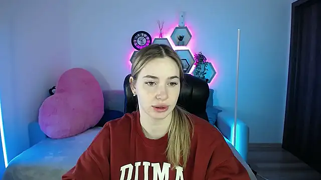 SabrinViolet online show from 01/11/26, 09:03