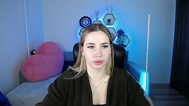 SabrinViolet online show from 01/16/26, 09:13