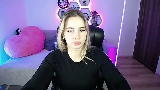 SabrinViolet online show from 02/09/26, 09:13