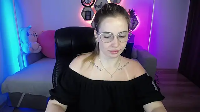 SabrinViolet online show from 07/07/26, 08:07