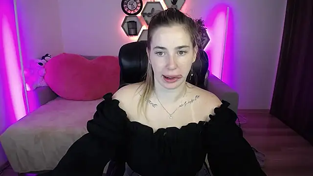 SabrinViolet online show from 07/24/26, 08:12