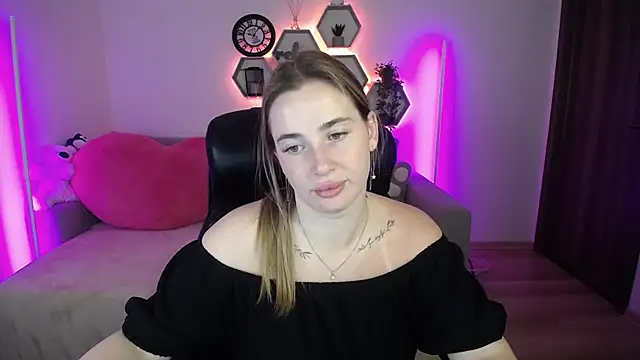 SabrinViolet online show from 07/25/26, 08:01
