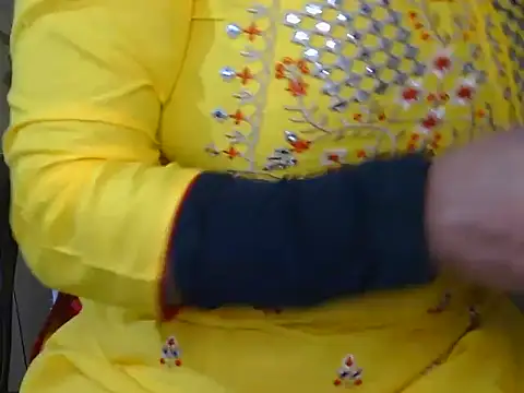 Snapshot of Cute_Ruhi99 chatting on 02/09/25, 12:41 Cute Ruhi99 online show from 02/09/25, 12:41