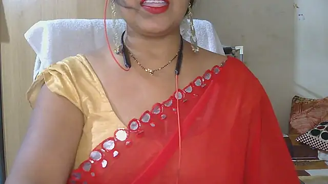 Snapshot of Cute_Ruhi99 chatting on 10/11/25, 06:56 Cute Ruhi99 online show from 10/11/25, 06:56
