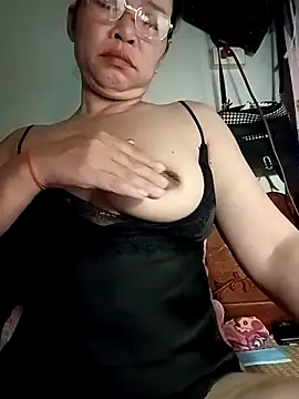 Snapshot of Sexy-asslove90 chatting on 09/15/25, 01:55 Sexy-asslove90 online show from 09/15/25, 01:55