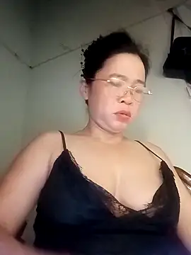 Snapshot of Sexy-asslove90 chatting on 09/16/25, 02:07 Sexy-asslove90 online show from 09/16/25, 02:07