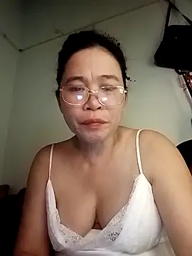 Snapshot of Sexy-asslove90 chatting on 09/19/25, 06:08 Sexy-asslove90 online show from 09/19/25, 06:08