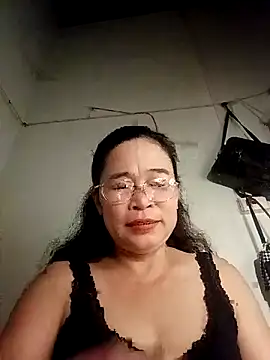 Snapshot of Sexy-asslove90 chatting on 10/13/25, 02:28 Sexy-asslove90 online show from 10/13/25, 02:28