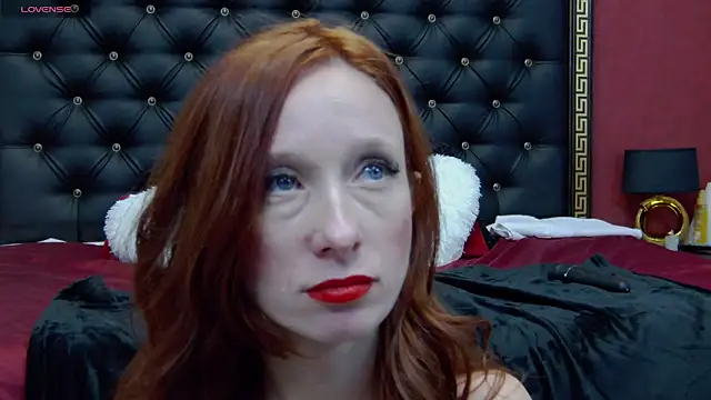 AnneHove online show from 12/16/24, 09:03