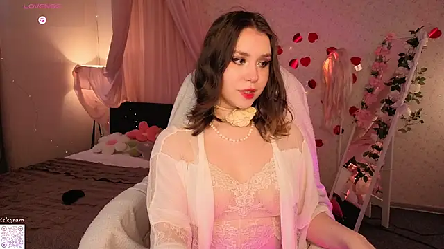 Snapshot of lilly_Cherry_ chatting on 04/30/26, 11:38 lilly Cherry online show from 04/30/26, 11:38