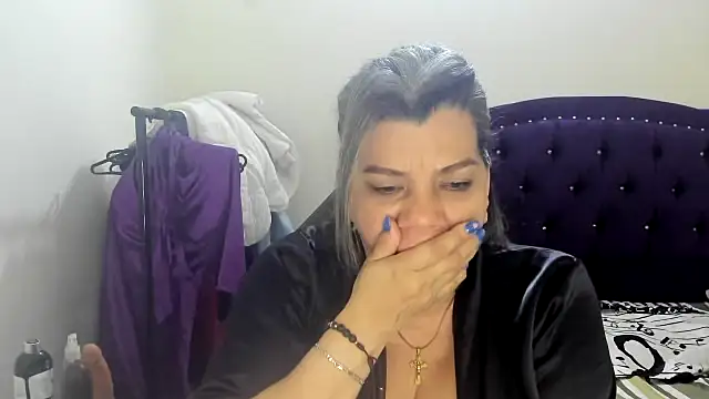 vikyadams online show from 03/19/26, 05:44