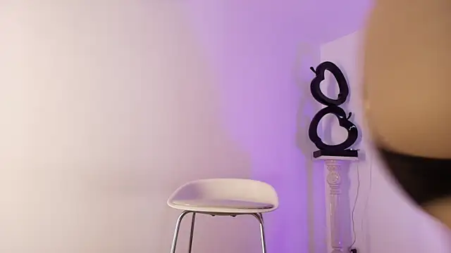 Arya-02 online show from 11/11/25, 09:53