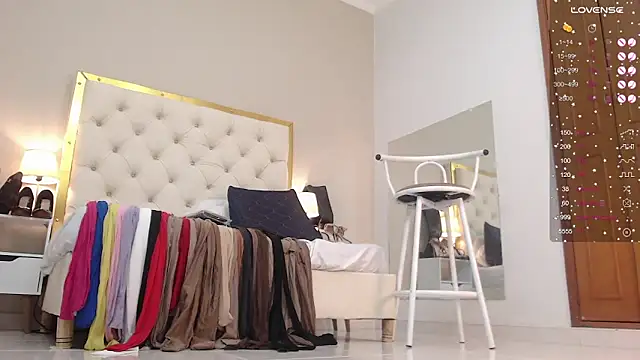 Snapshot of Sara_Gomez chatting on 03/22/25, 09:45 Sara Gomez online show from 03/22/25, 09:45