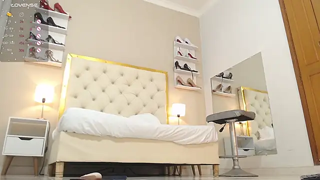 Snapshot of Sara_Gomez chatting on 10/30/25, 03:52 Sara Gomez online show from 10/30/25, 03:52