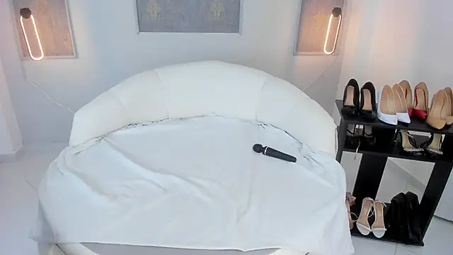 Sara Gomez online show from 03/02/26, 07:43