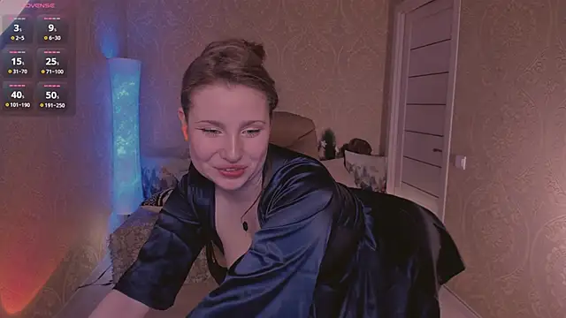 Snapshot of Eesmaaarrr chatting on 12/28/24, 01:50 Eesmaaarrr online show from 12/28/24, 01:50