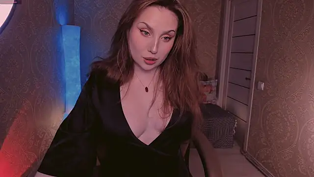 Snapshot of Eesmaaarrr chatting on 09/27/25, 10:15 Eesmaaarrr online show from 09/27/25, 10:15