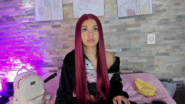 Snapshot of Violet_spencer chatting on 12/11/24, 09:34 Violet spencer online show from 12/11/24, 09:34