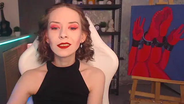 FascinatingEyess online show from 12/05/25, 08:16