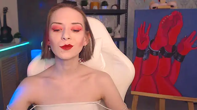 FascinatingEyess online show from 12/22/25, 08:22