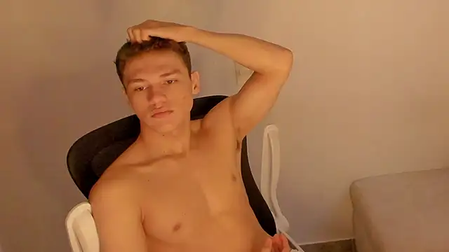 laurent nova online show from 02/08/26, 03:15