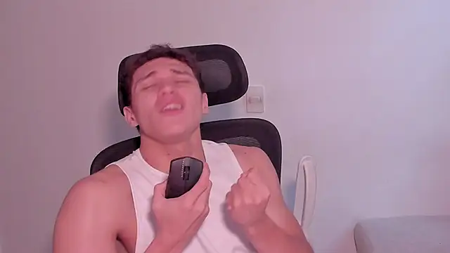 laurent nova online show from 03/16/26, 07:40