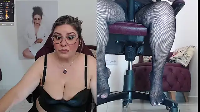 zehra sanem online show from 09/12/25, 10:43