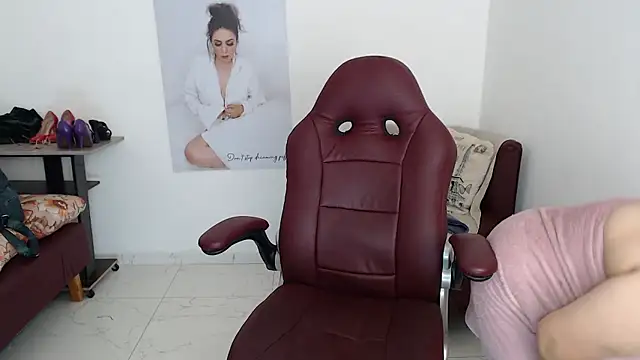 zehra sanem online show from 01/08/26, 08:22