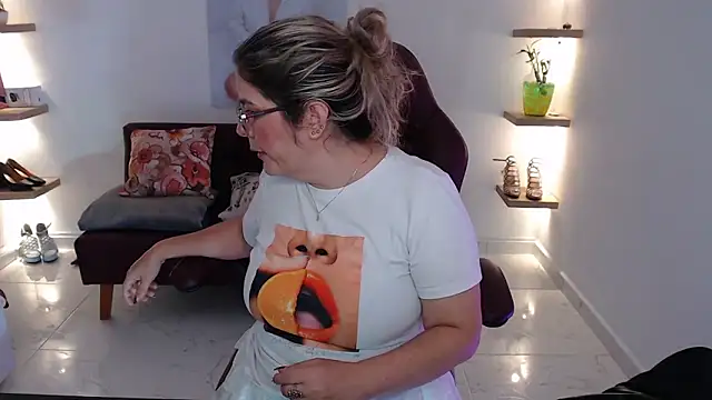 zehra sanem online show from 03/01/26, 01:18