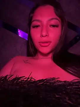 Snapshot of Dakotha_v_ chatting on 05/19/26, 01:22 Dakotha v online show from 05/19/26, 01:22