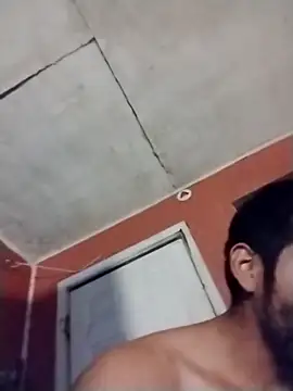 Snapshot of brownfeet chatting on 01/07/25, 04:39 brownfeet online show from 01/07/25, 04:39