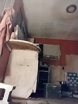 Snapshot of brownfeet chatting on 03/08/25, 04:56 brownfeet online show from 03/08/25, 04:56