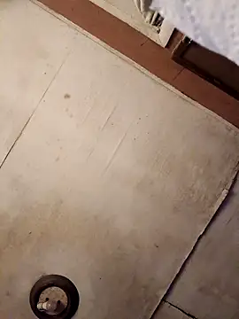 Snapshot of brownfeet chatting on 10/26/25, 06:41 brownfeet online show from 10/26/25, 06:41