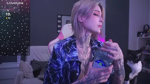 fraulein mooon online show from 02/06/26, 05:45