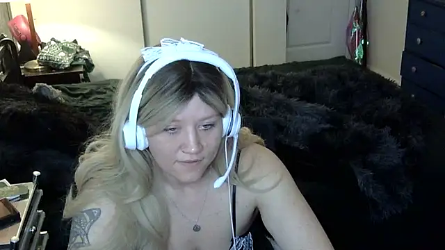 Snapshot of ziggyspice chatting on 01/12/25, 07:11 ziggyspice online show from 01/12/25, 07:11