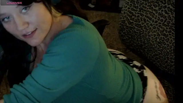 Snapshot of ziggyspice chatting on 09/13/25, 12:10 ziggyspice online show from 09/13/25, 12:10