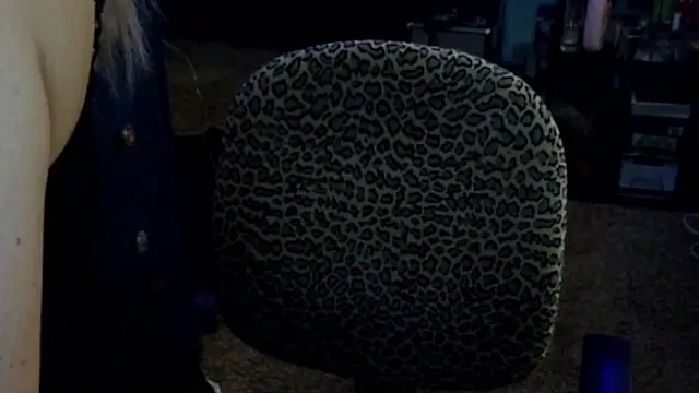 Snapshot of ziggyspice chatting on 09/25/25, 02:37 ziggyspice online show from 09/25/25, 02:37