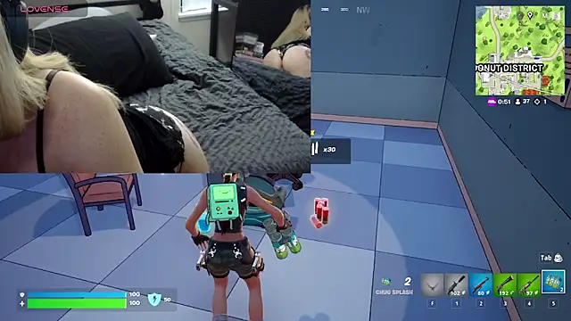 Snapshot of ziggyspice chatting on 11/21/25, 12:21 ziggyspice online show from 11/21/25, 12:21